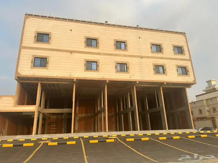 مجمع سكن عمالة أومهندسين ومحلات تجارية للايجار حي( الفضيلة ) 0