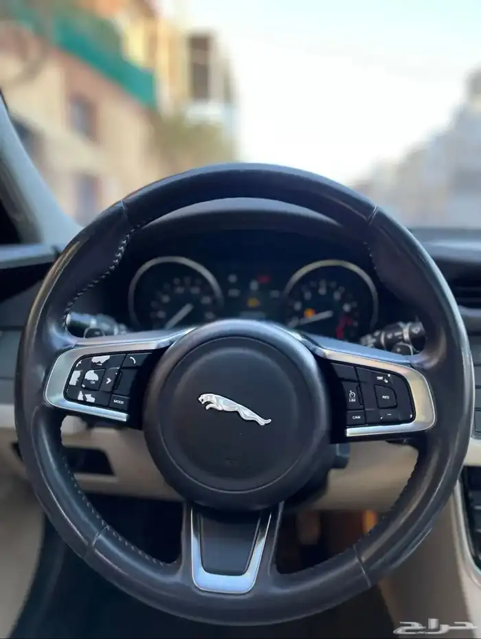 جاكوار xf 2018 12