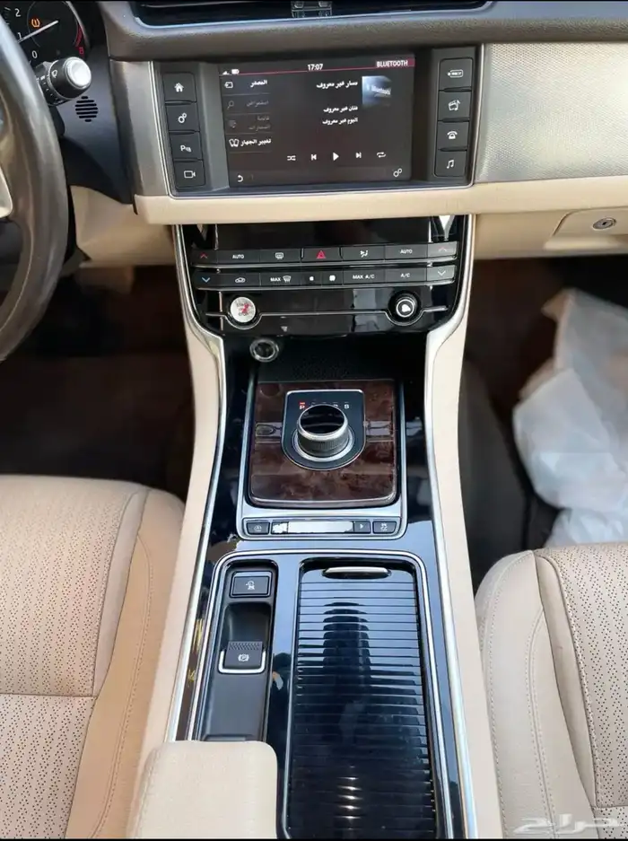 جاكوار xf 2018 13