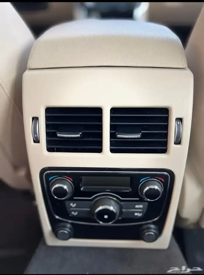 جاكوار xf 2018 19