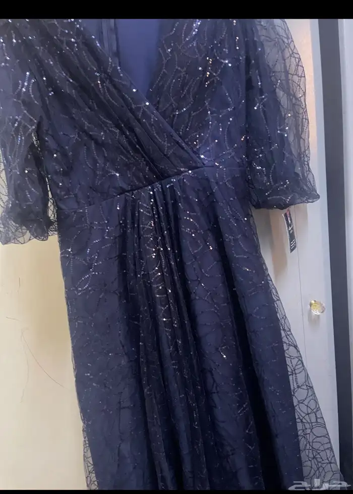 فساتين سهرة للبيع الون الاسود يوجد 2 مقاس ميديم200 ريال 9