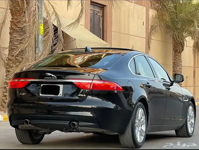 جاكوار xf 2018 8