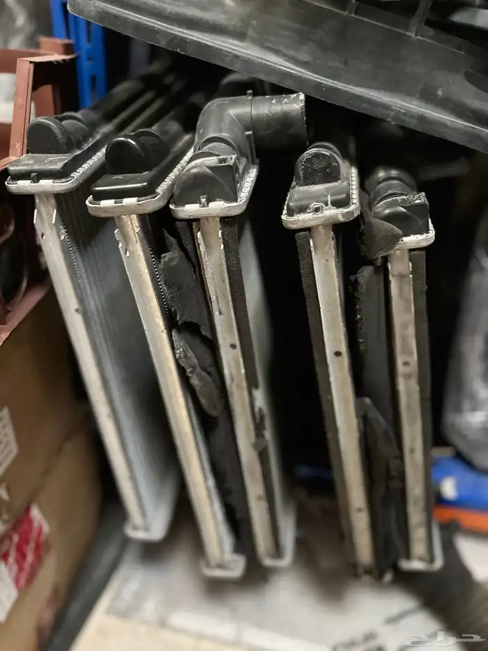 متجر لبيع قطع غيار لكزس LS430 9