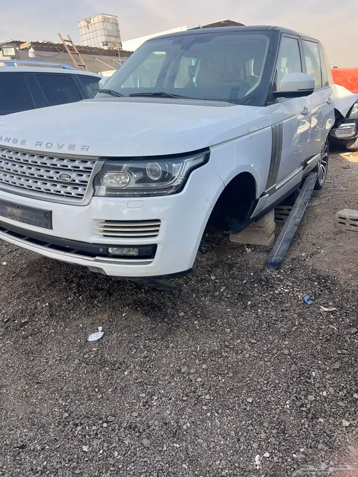 قطع غيار رنج روفر موديل 16 تشليح مقبل 2