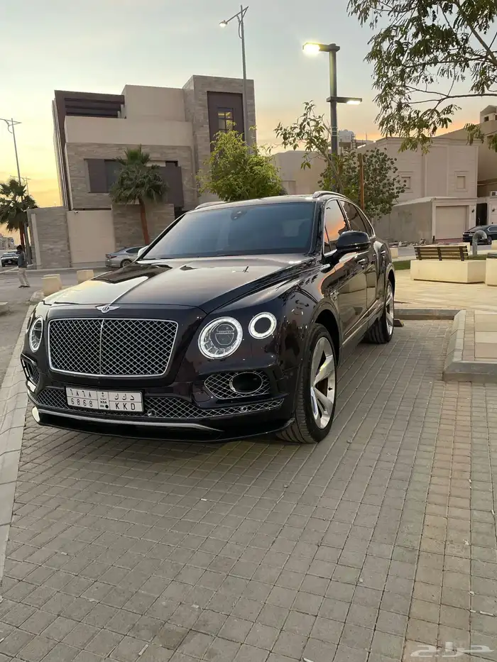 بنتياقا 2017 فل كامل شبه جديد 1