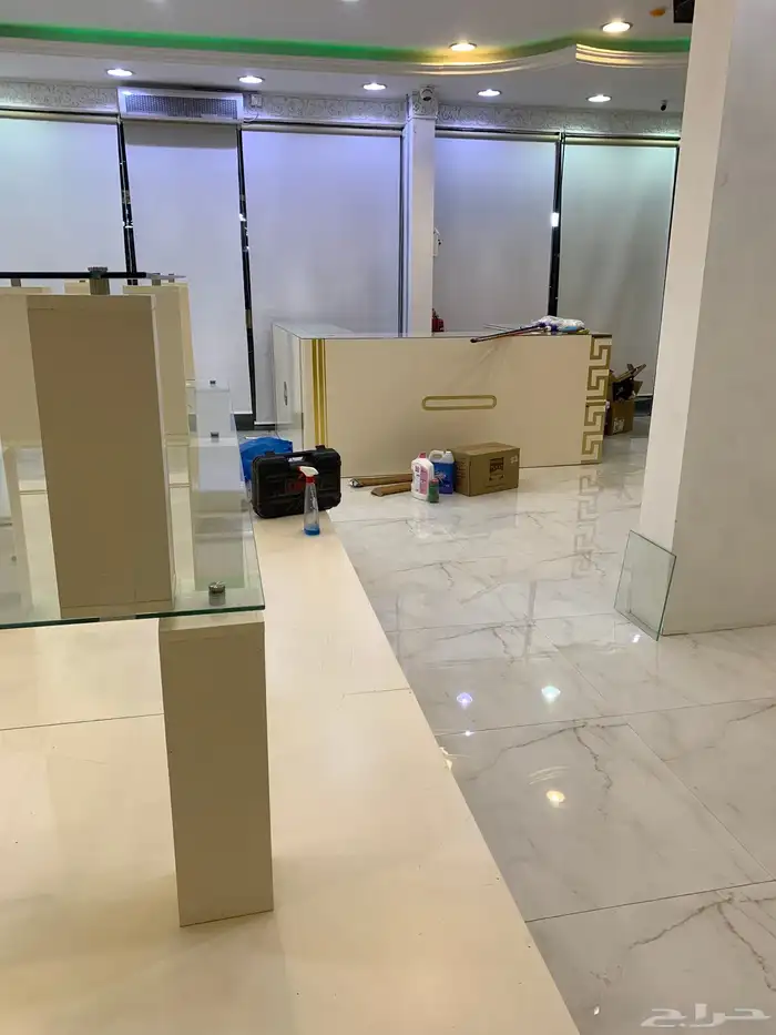 ديكورات محل حلويات 2