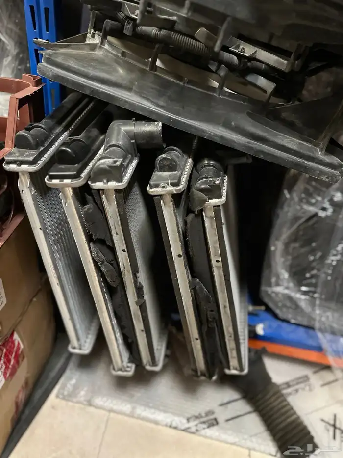 متجر لبيع قطع غيار لكزس LS430 8