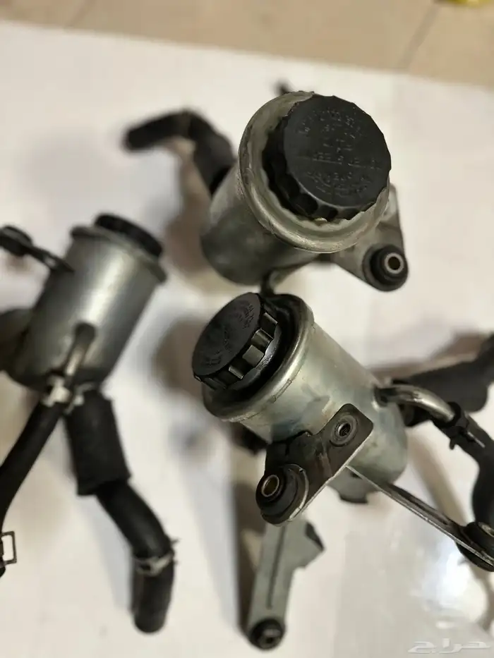 خزان باور لكزس LS 400 0