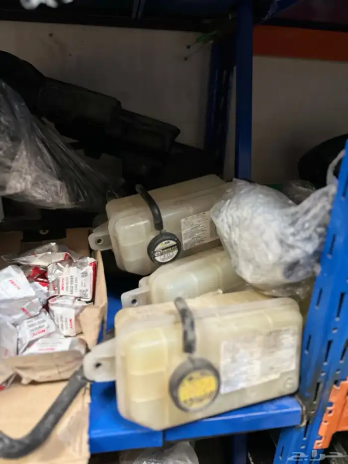 متجر لبيع قطع غيار لكزس LS430 12