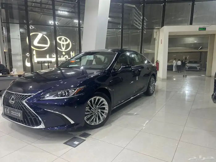 لكزس ES350 CC وارد عبداللطيف جميل سعودي 2025 1