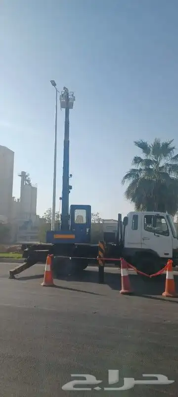 تأجير كرينات ورافعات سطحات 1