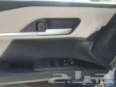 كامرى E 2025 طيس الساير تيتانيوم 12