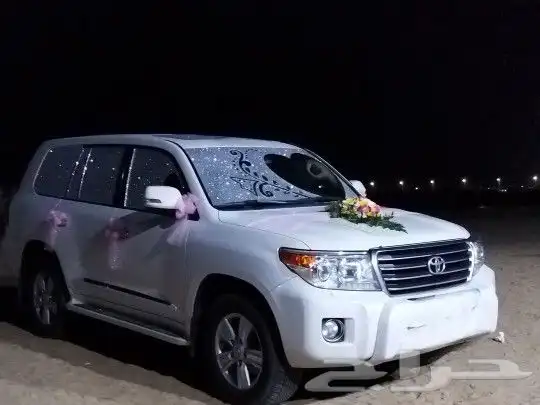 تشريع سيارات عند باب البيت او القصر 4