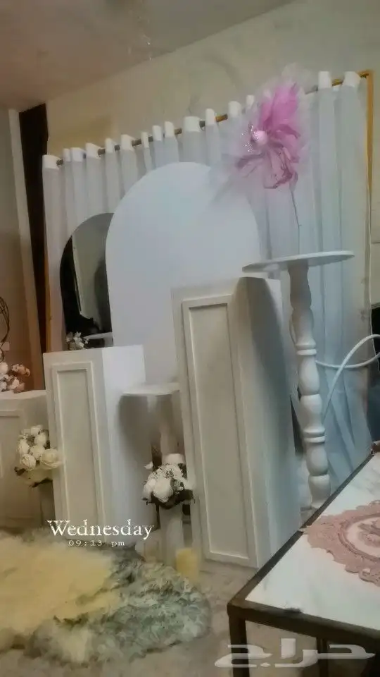 طاولات استاندات للايجار 4