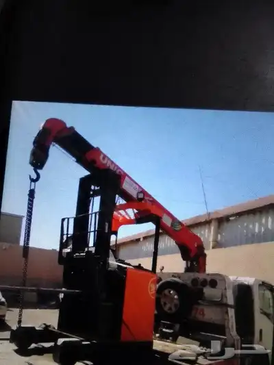 بوم ترك ونش كرين مع سطحات للنقل 0