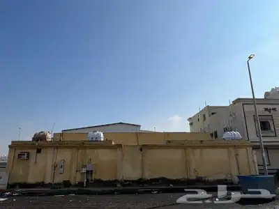معرض تجاري للبيع بموقع مميز بمركز حي الضاحية الدمام 3