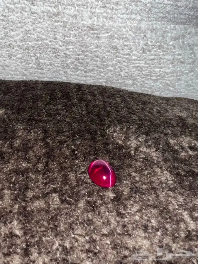 حجر مميز الياقوت النجمي 2