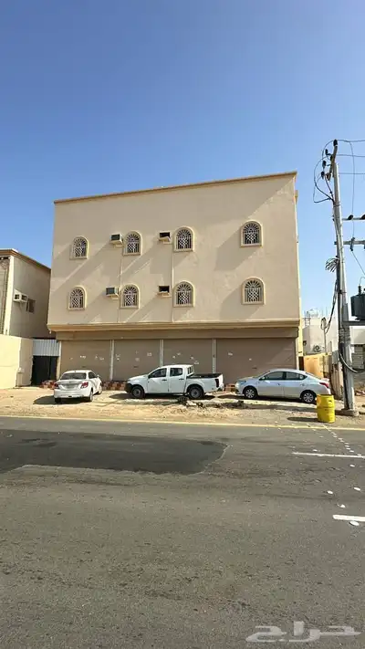 للإيجار شقة 3 غرف حي السويس في مدينة جيزان 0