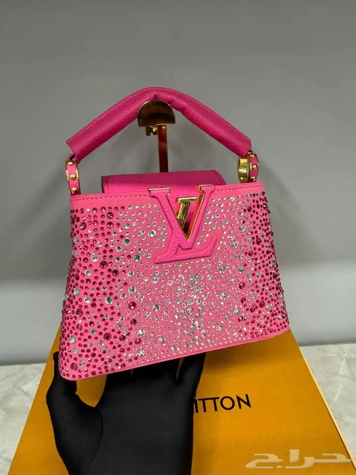 يوجد جميع الشنط جمله وقطاعي 3