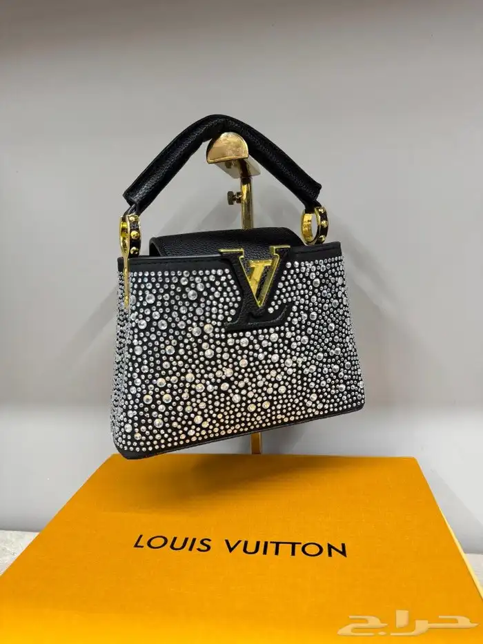 يوجد جميع الشنط جمله وقطاعي 0