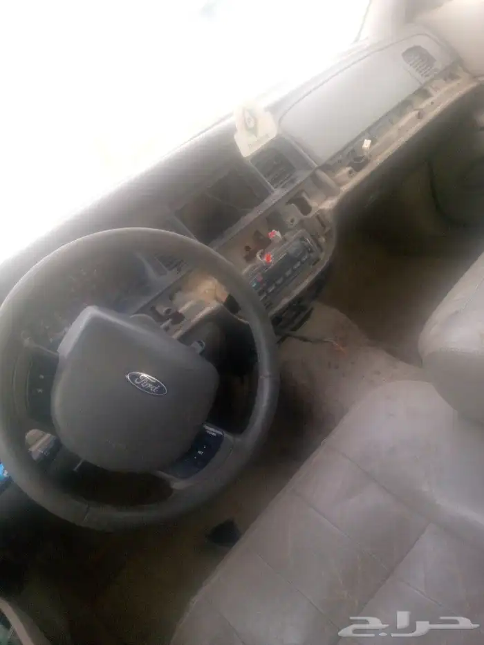 فورد كراون فيكتوريا موديل 2011 للبيع قطع غيار فقك 4