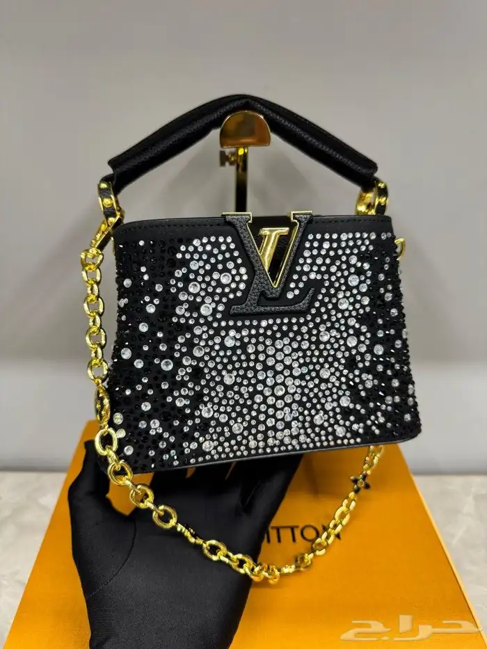 يوجد جميع الشنط جمله وقطاعي 1