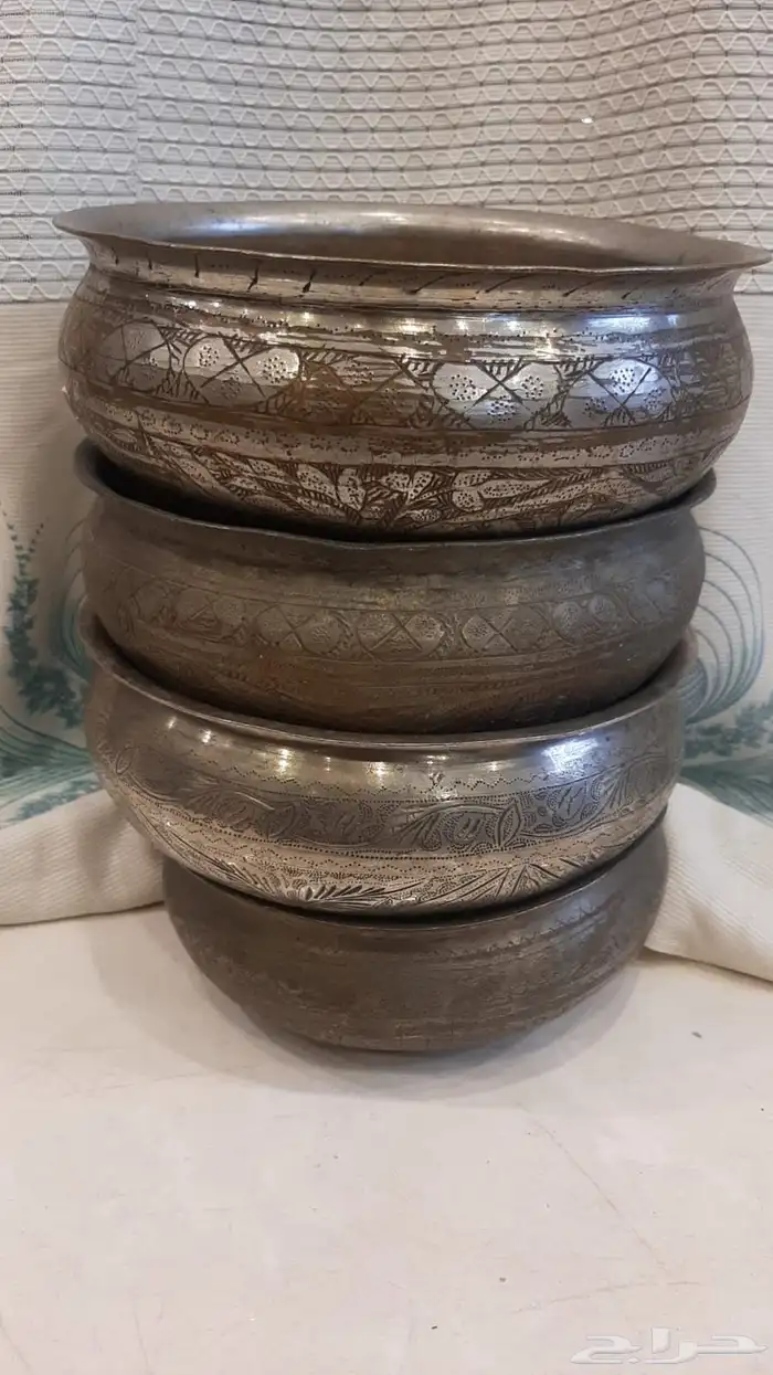 4 قطع تراثية قديمة منقوشة 0