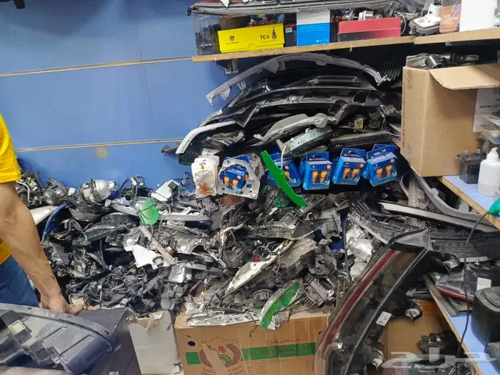 عدسات زنون لمبات محولات غطيان شمعات اصلاح ليد لرمش 46