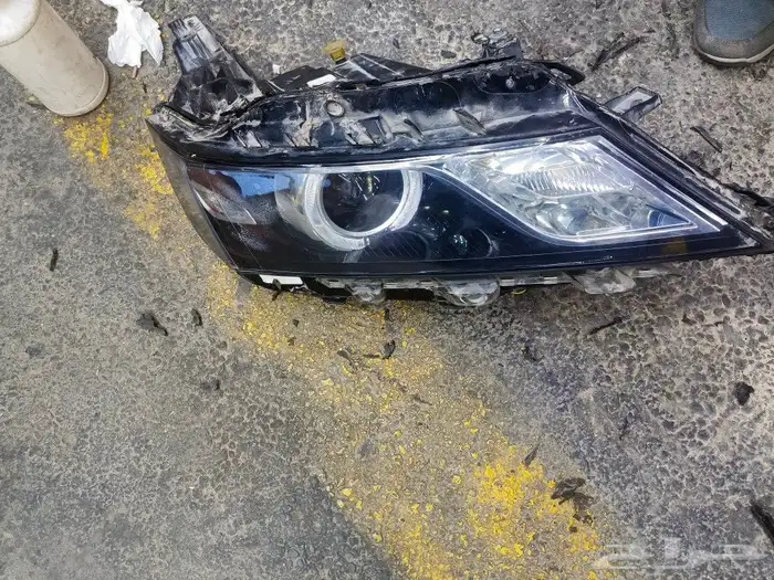 عدسات زنون لمبات محولات غطيان شمعات اصلاح ليد لرمش 24