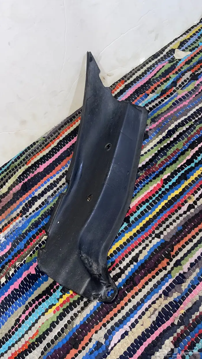 بطانة كامري 2003 الى 2006 خلفي يمين 0