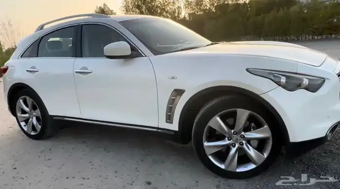 للبيع طقم جنوط QX70s -FX50s 0