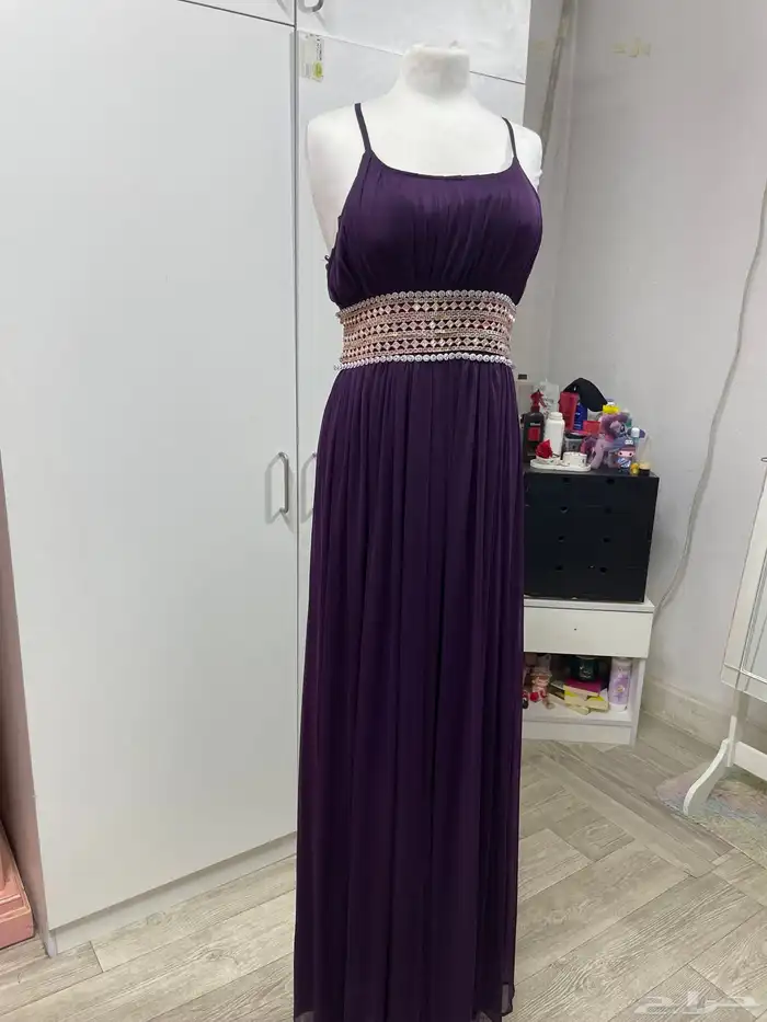 فساتين مستمعمله السعر ما نختلف عليه 49