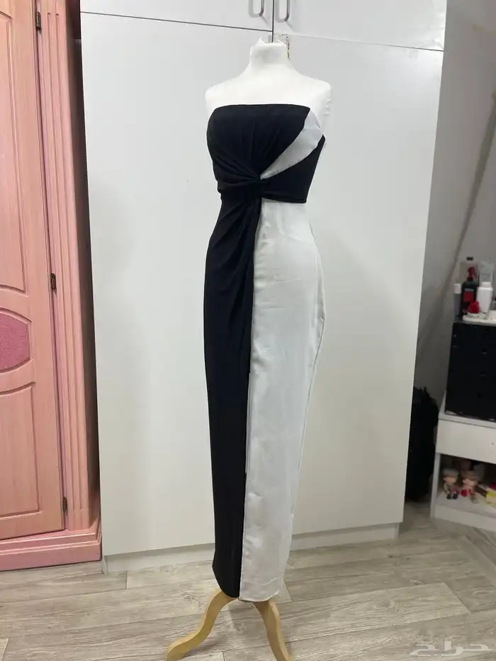 فساتين مستمعمله السعر ما نختلف عليه 56