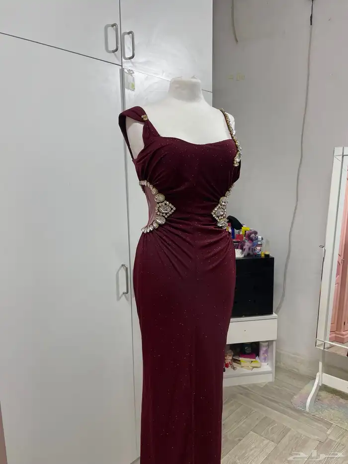 فساتين مستمعمله السعر ما نختلف عليه 51