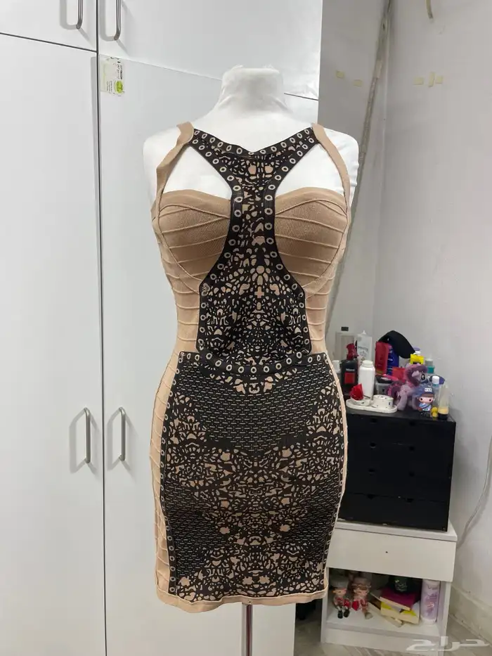 فساتين مستمعمله السعر ما نختلف عليه 29