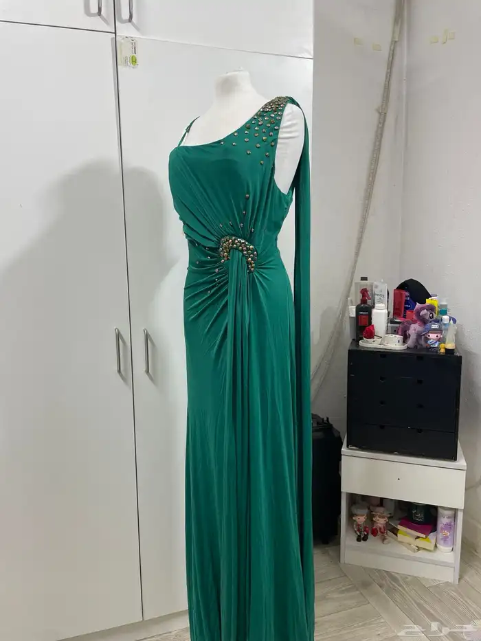 فساتين مستمعمله السعر ما نختلف عليه 42