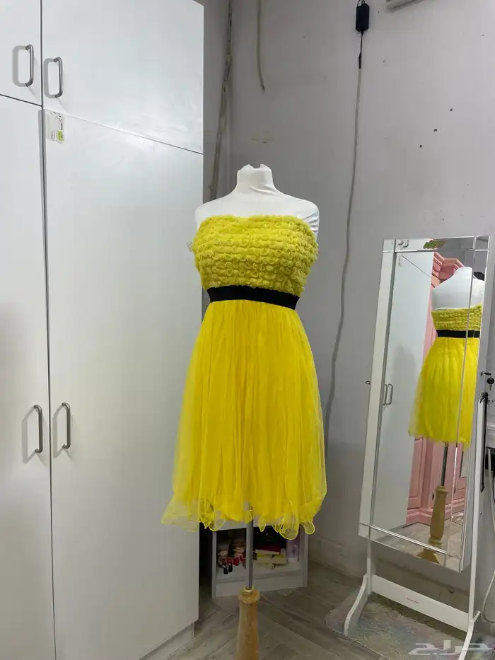 فساتين مستمعمله السعر ما نختلف عليه 40