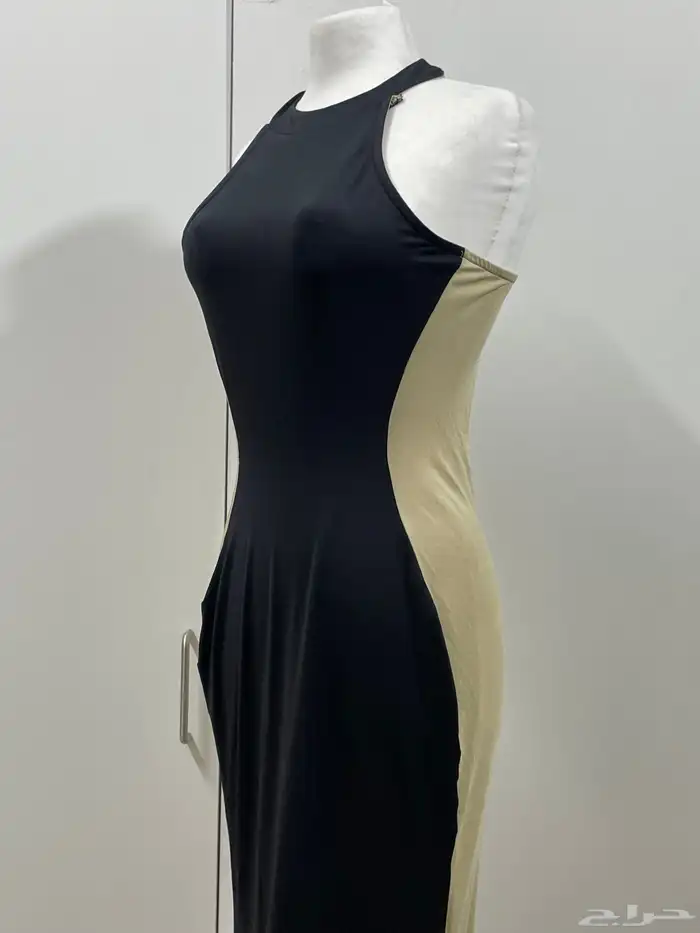 فساتين مستمعمله السعر ما نختلف عليه 17