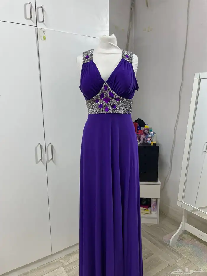 فساتين مستمعمله السعر ما نختلف عليه 45