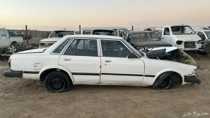 قطع غيار تويوتا كرسيدا 1984 2