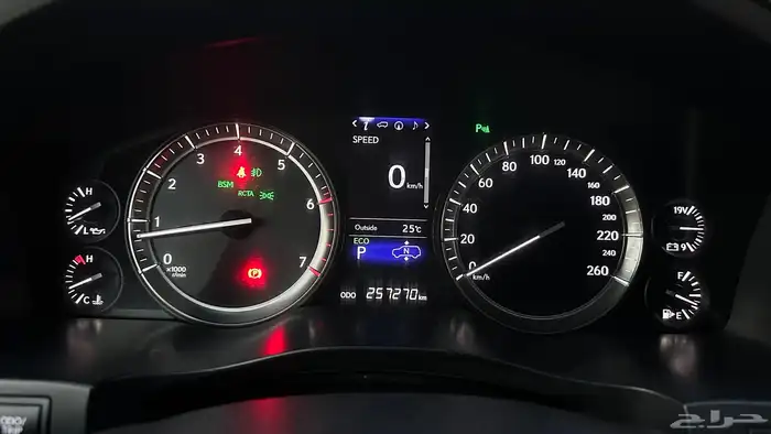 للبيع لكزس LX570 موديل 2016 نظييف 14