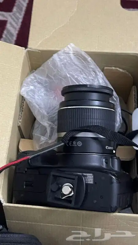 كاميرا كانون 500d نظيفه شبه جديده بجميع ملحقاته ومعه عدستين 5