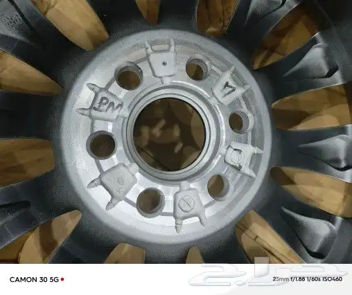 جنوط لاندكروزر 2022 مقاس 20 اصلي وكاله 7