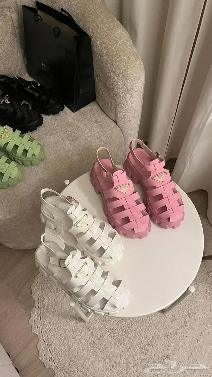 حذاء كعب صنادل برادا فالنتينو صندل نساء احذية فلانتينو PRADA 1