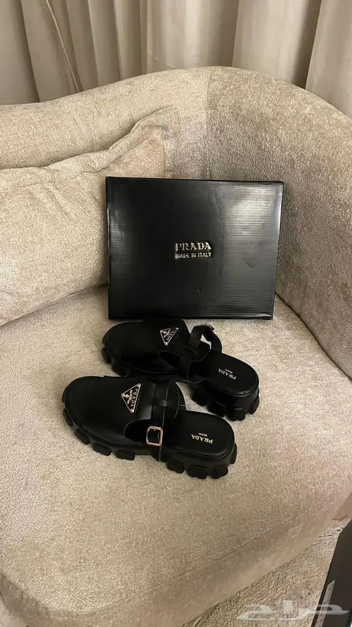 حذاء كعب صنادل برادا فالنتينو صندل نساء احذية فلانتينو PRADA 35