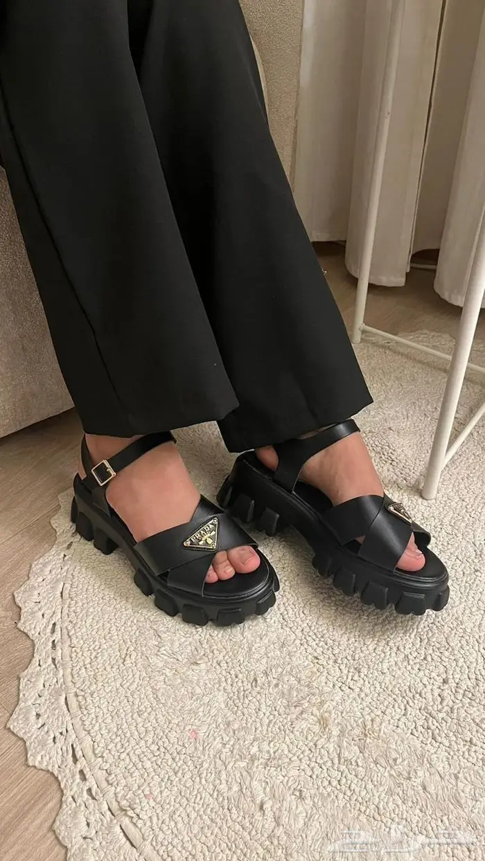 حذاء كعب صنادل برادا فالنتينو صندل نساء احذية فلانتينو PRADA 36