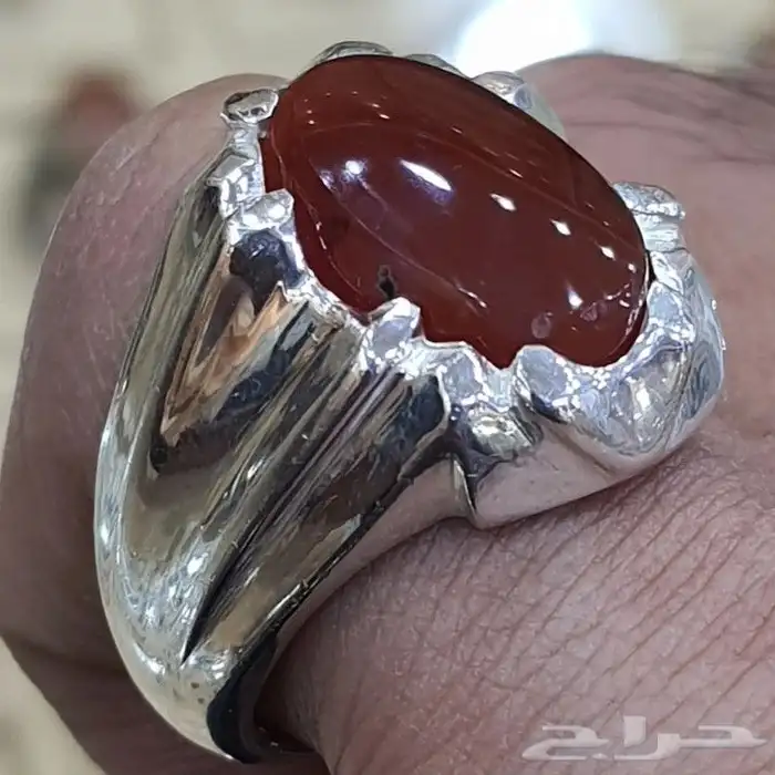 خاتم عقيق يماني كرزي دموي 3