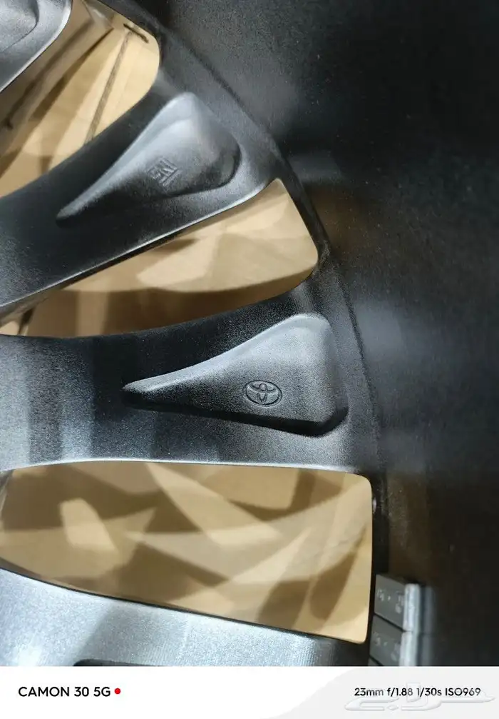 جنوط لاندكروزر 2022 مقاس 20 اصلي وكاله 5