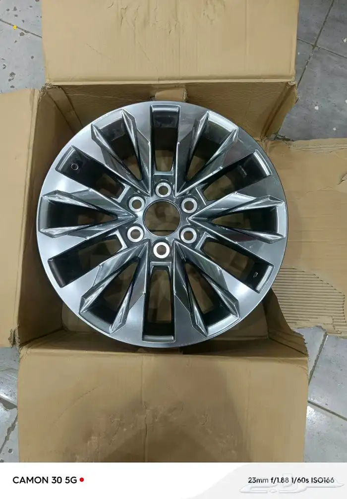 جنوط لاندكروزر 2022 مقاس 20 اصلي وكاله 0