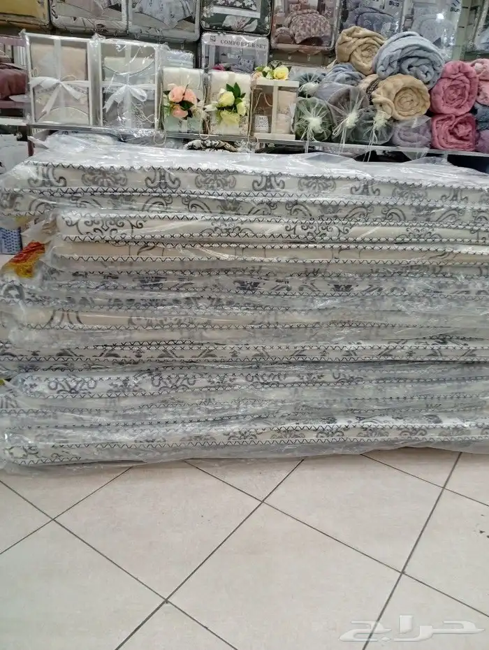 مراتب وطراريح ولحفات 0